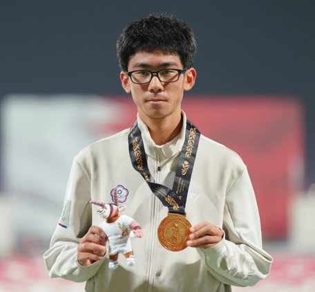 田徑王誠宇_2025第三屆巴林亞洲青年運動會男子組3000公尺 第一名