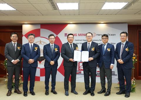 陽明海運與韓華海洋簽署13,000 TEU級LNG新船建造合約